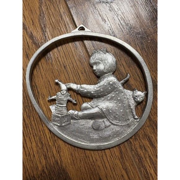 Quiet Time Collector Ornament 1988 | Pewter Christmas Ornaments | Handcrafted - Picture 2 of 7